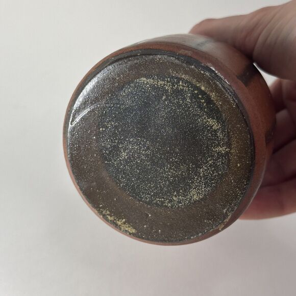 Studio Art Pottery Vase 4.5" Tall MCM Rustic Primitive - Picture 9 of 9